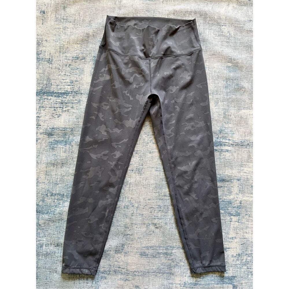 ZYIA Active Gray Camo Camouflage Dot 7/8 Leggings Size 8 - 10